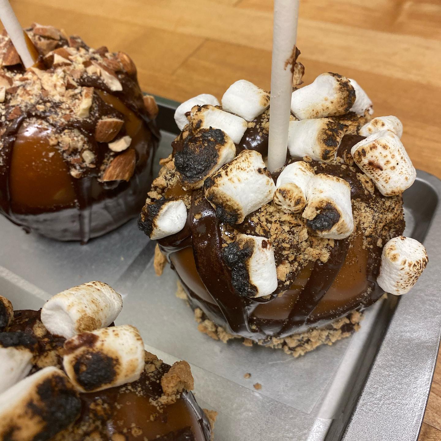 Caramel Silk Apples