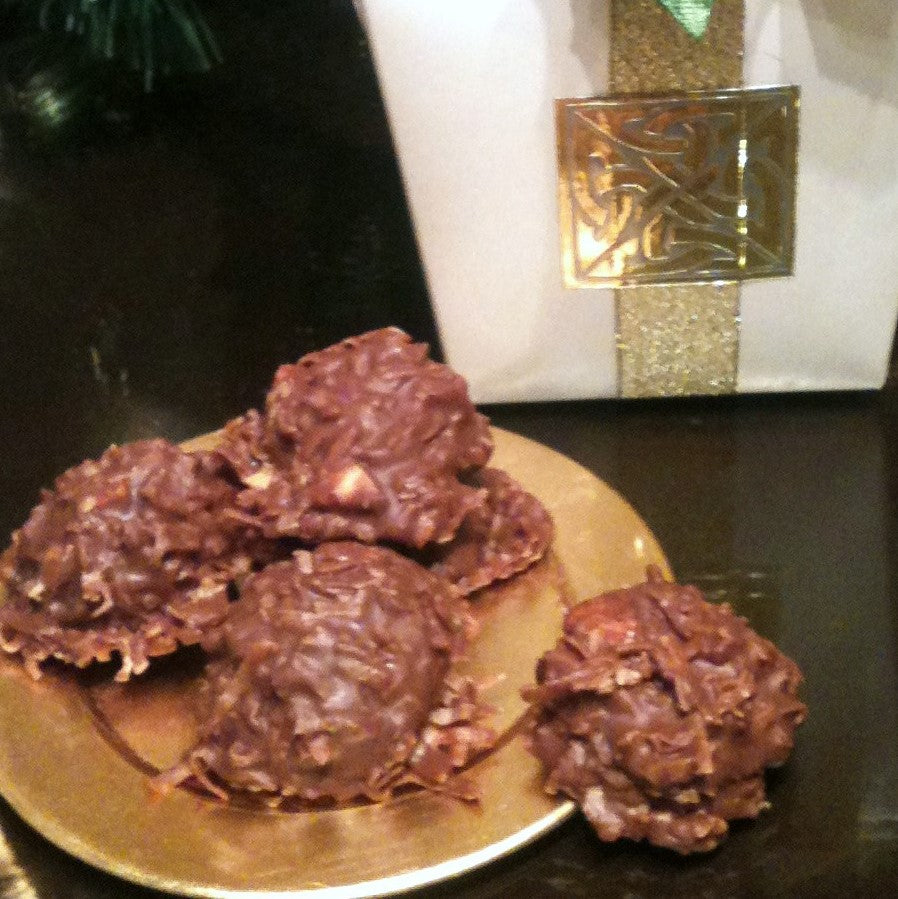 18 PC Medallion on Acrylic Tray