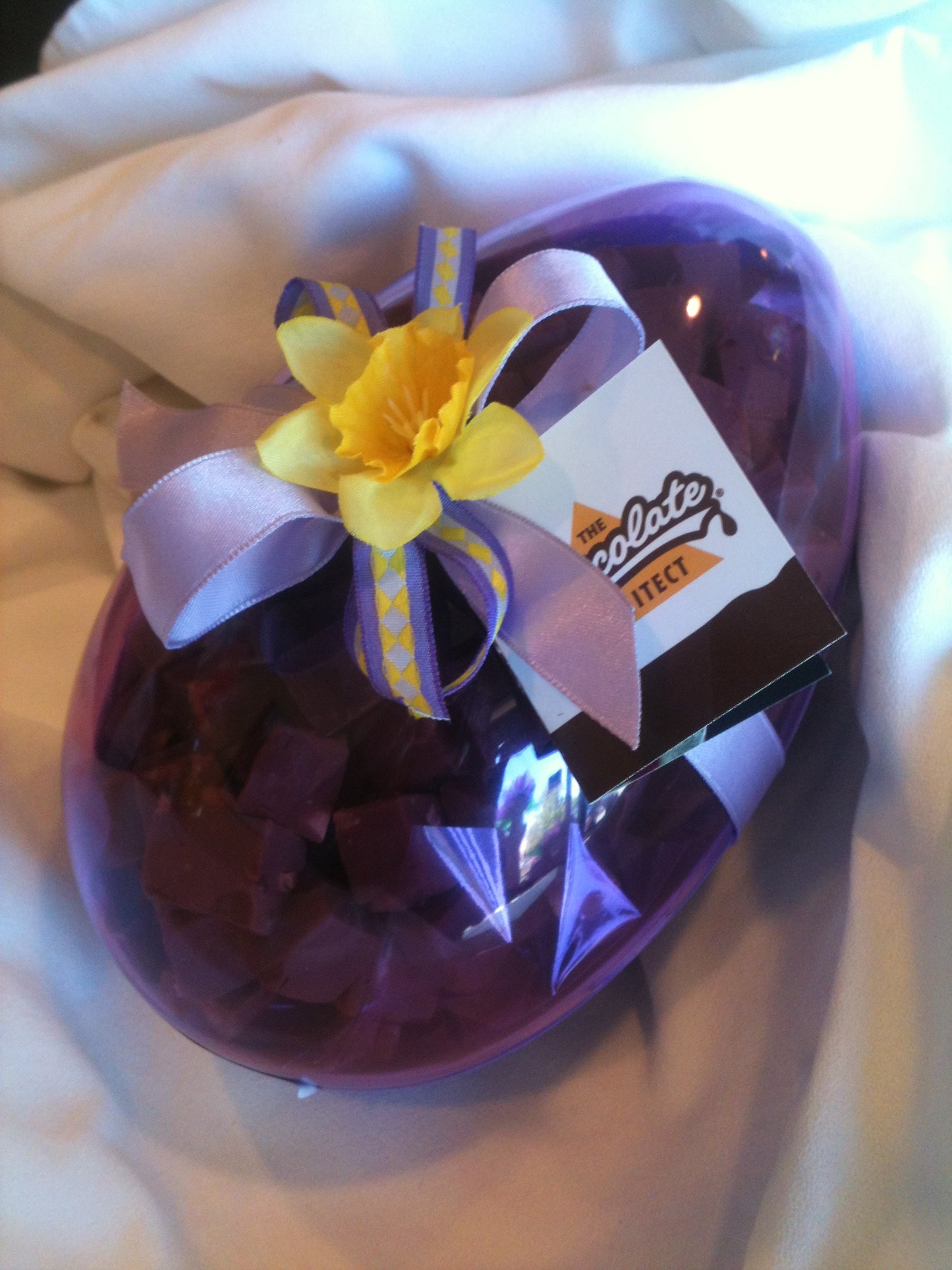 Colossal Silk Easter Egg - 120 bites